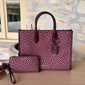Michael kors Burgundy Tote and Wristlet Set
